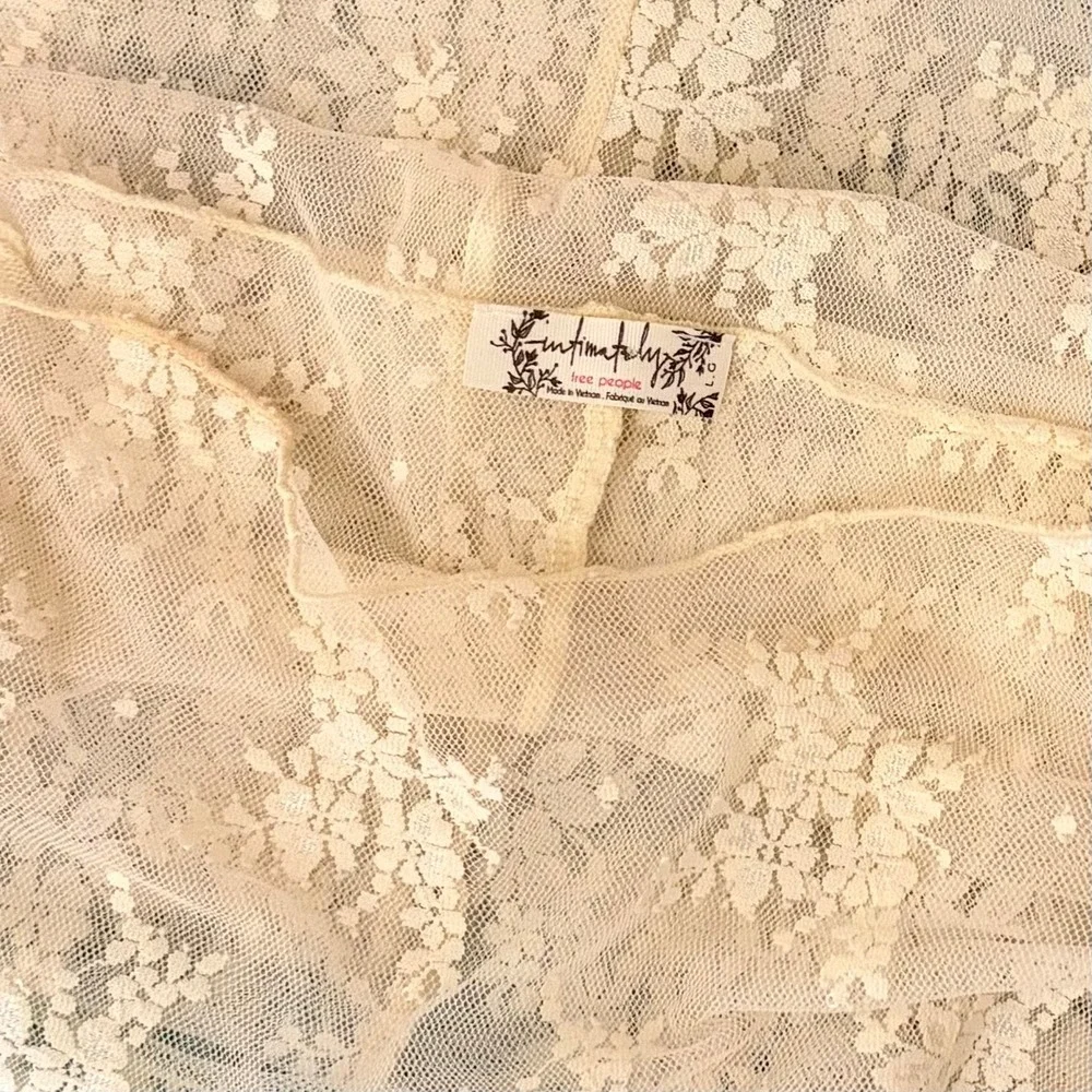 FREE PEOPLE Intimately Lady Lux Layering Top Floral Sheer Mesh Evening Crème L